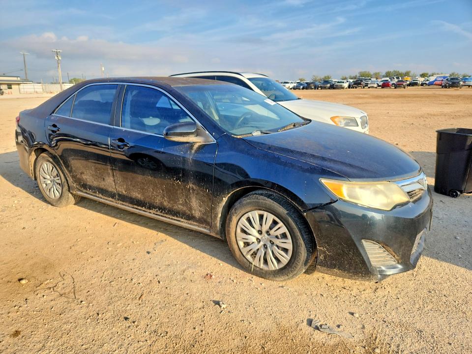 70345256 :رقم المزاد ، 4T1BF1FK3CU089528 vin ، 2012 Toyota Camry مزاد بيع