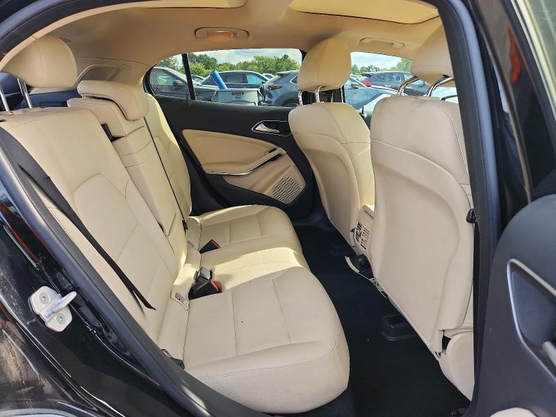 70171756 :رقم المزاد ، WDCTG4GB5FJ150612 vin ، 2015 Mercedes-benz Gla مزاد بيع