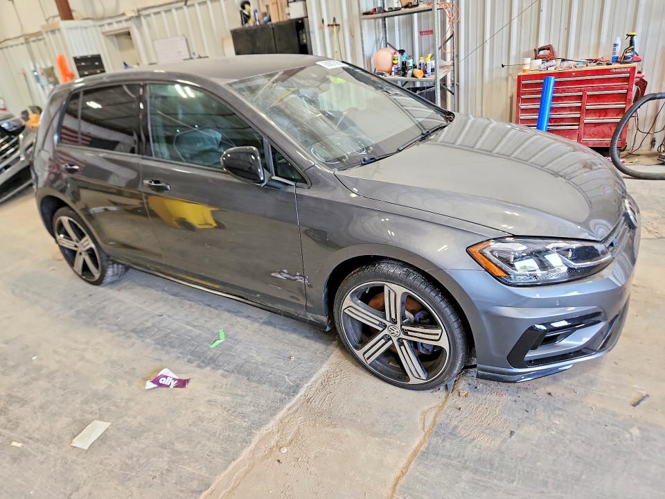 Продаж на аукціоні авто 2018 Volkswagen Golf R, vin: WVWVF7AU2JW074761, номер лоту: 68887326