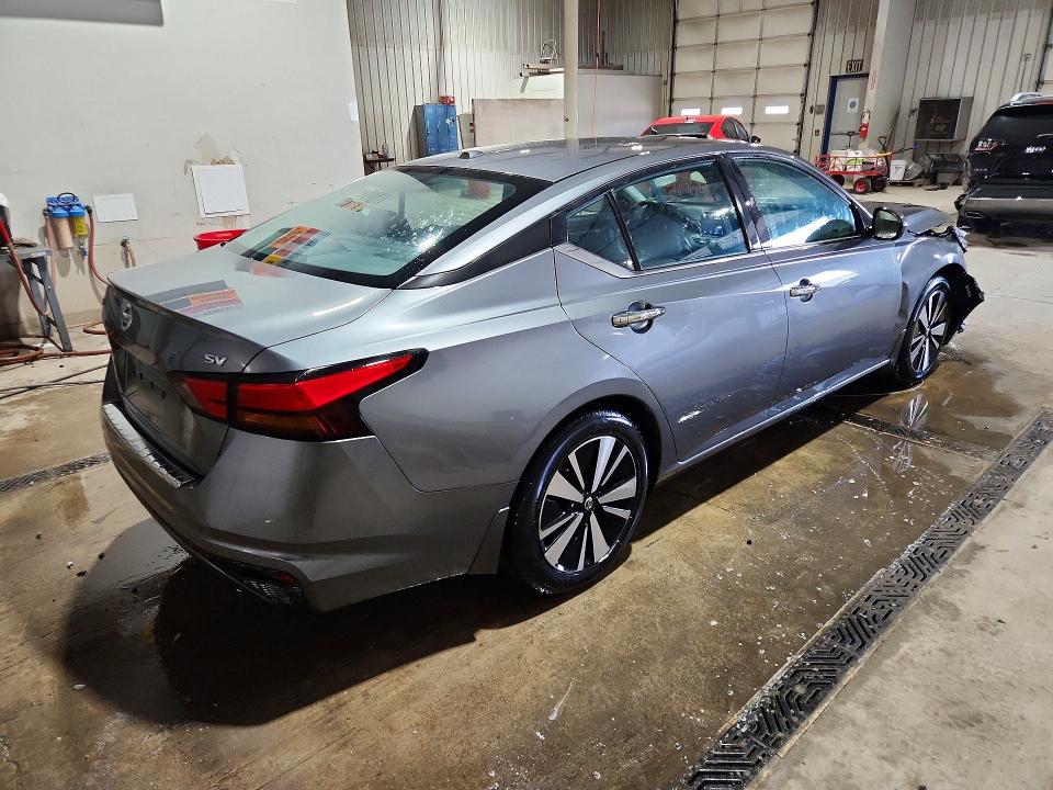 Продажа на аукционе авто 2021 Nissan Altima, vin: 1N4BL4DV0MN416030, номер лота: 70173566