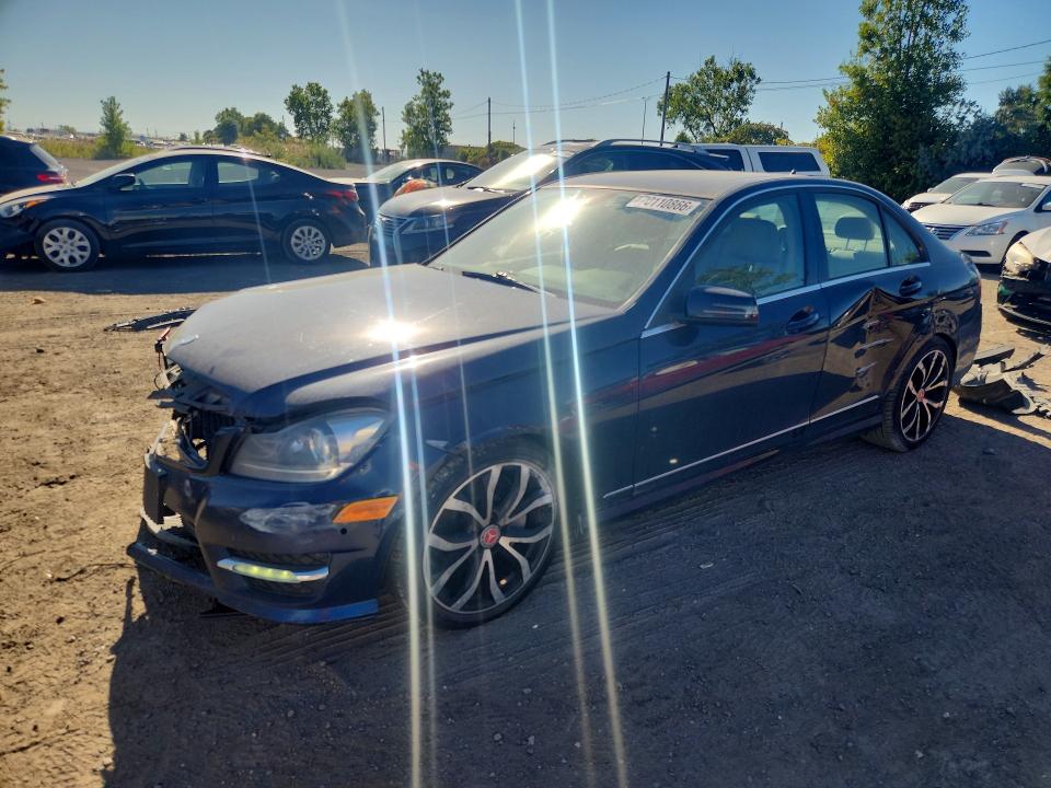 2014 Mercedes-benz C მანქანა იყიდება აუქციონზე, vin: WDDGF8AB3EA943499, აუქციონის ნომერი: 70110866
