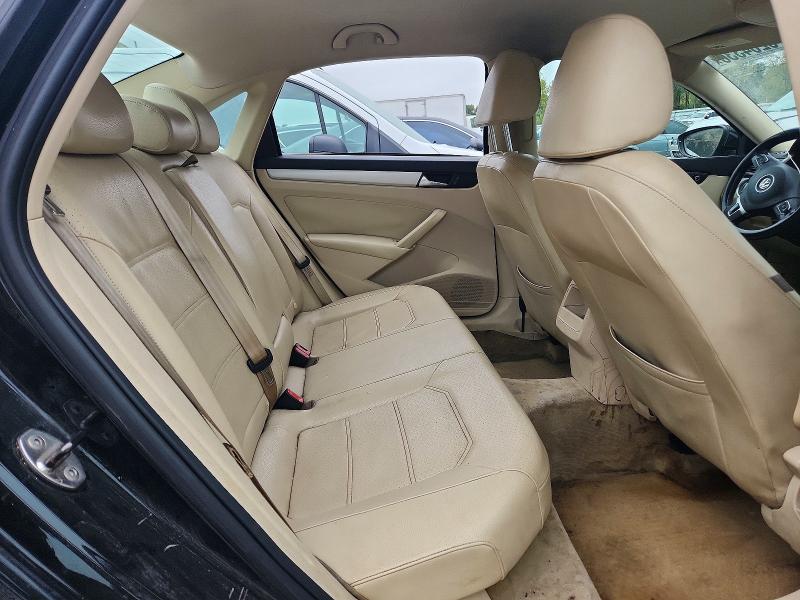 70264336 :رقم المزاد ، 1VWBP7A31CC037628 vin ، 2012 Volkswagen Passat مزاد بيع