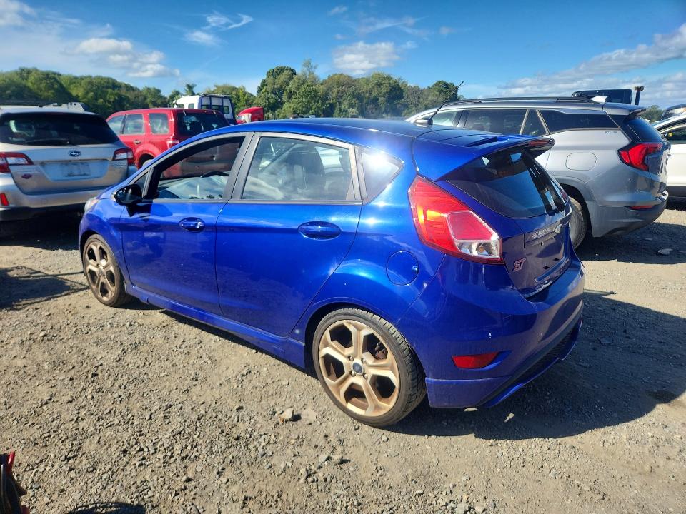 69678536 :رقم المزاد ، 3FADP4GX2FM100412 vin ، 2015 Ford Fiesta مزاد بيع