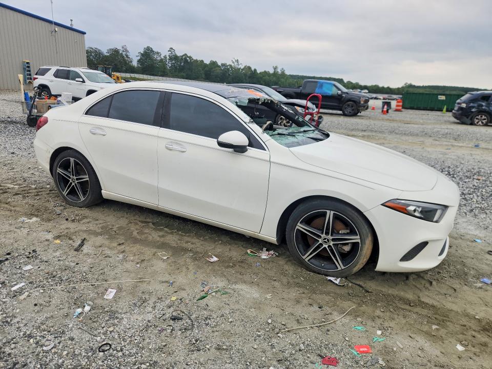 Продаж на аукціоні авто 2022 Mercedes-benz A, vin: W1K3G4EB1NJ327363, номер лоту: 68725646