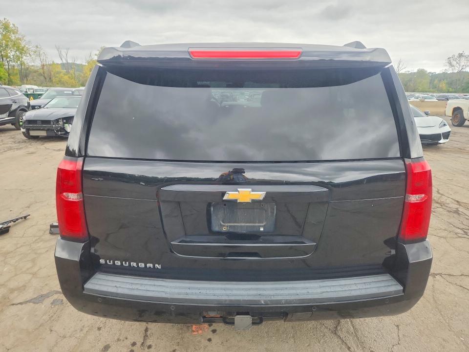 Продаж на аукціоні авто 2018 Chevrolet Suburban, vin: 1GNSCHKCXJR376120, номер лоту: 71059136