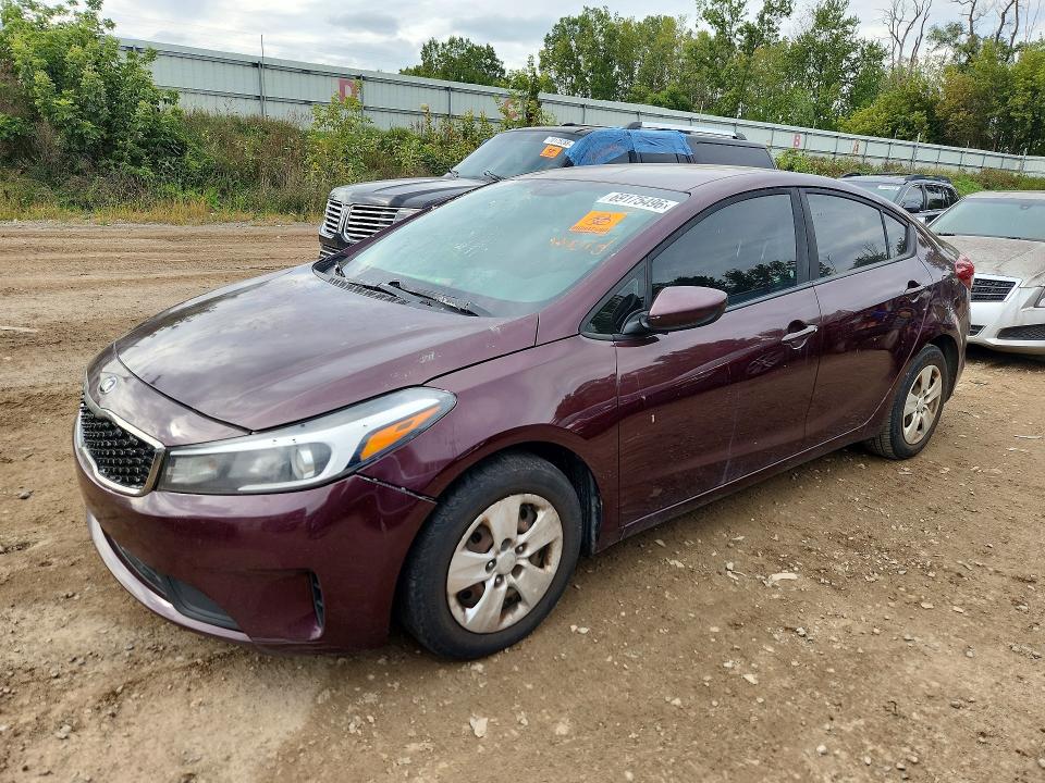 69175496 :رقم المزاد ، 3KPFK4A70HE119452 vin ، 2017 Kia Forte مزاد بيع