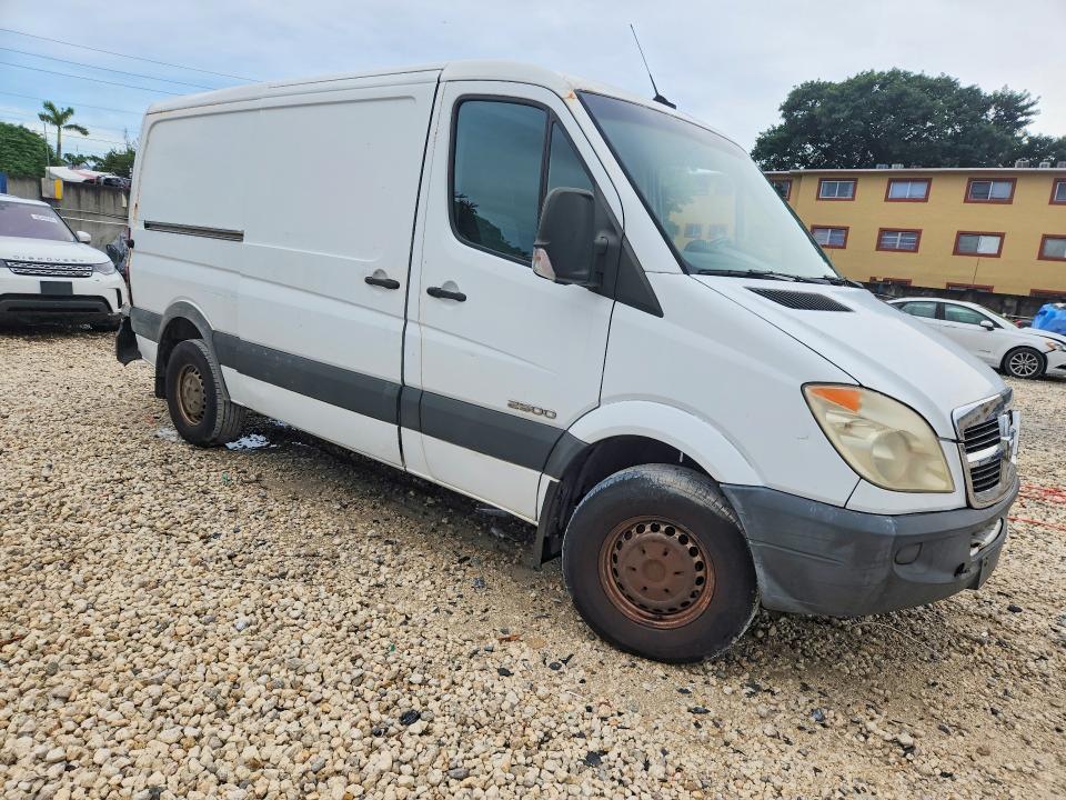 68403156 :رقم المزاد ، WD0PE745485307174 vin ، 2008 Dodge Sprinter مزاد بيع