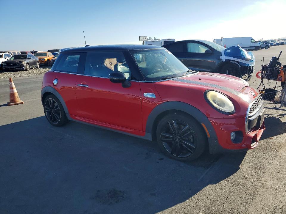 68596966 :رقم المزاد ، WMWXP7C59F2A36972 vin ، 2015 Mini Cooper مزاد بيع