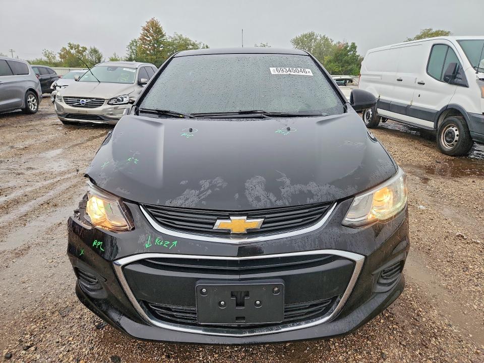 69345046 :رقم المزاد ، 1G1JF5SB9K4121273 vin ، 2019 Chevrolet Sonic مزاد بيع