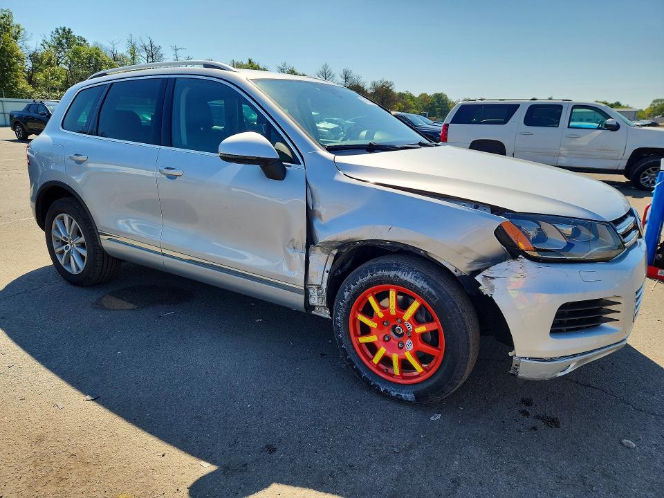 66477566 :رقم المزاد ، WVGEF9BP4DD001309 vin ، 2013 Volkswagen Touareg مزاد بيع