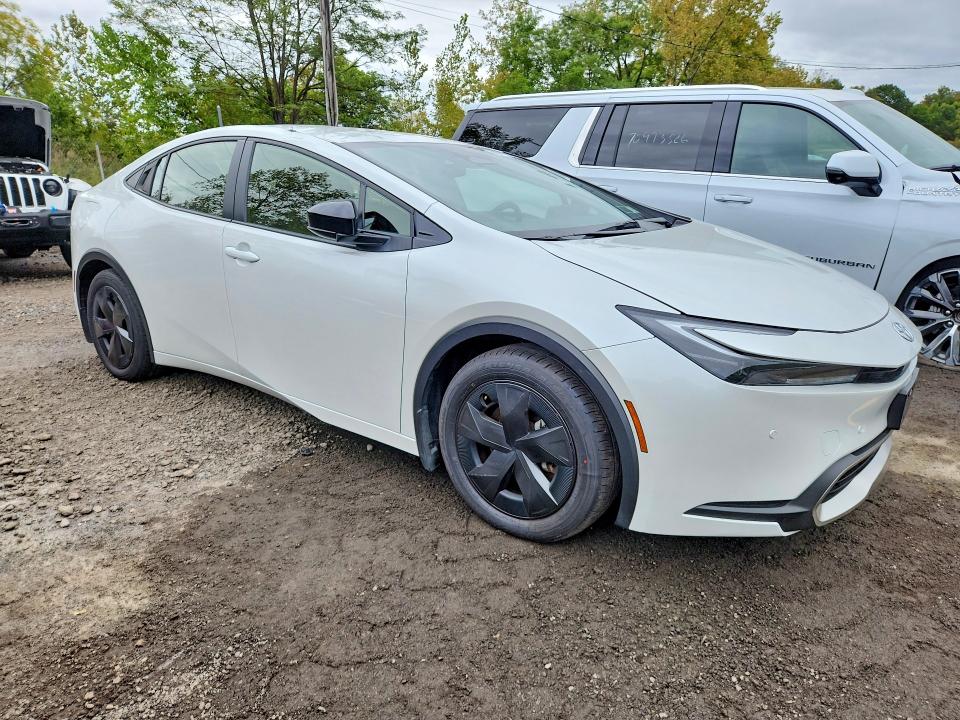 Auction sale of the 2025 Toyota Prius Plug-in Hybrid, vin: JTDACACU2S3053185, lot number: 70979306