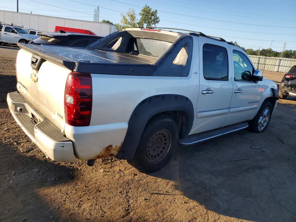 68776026 :رقم المزاد ، 3GNFK123X8G293275 vin ، 2008 Chevrolet Avalanche مزاد بيع