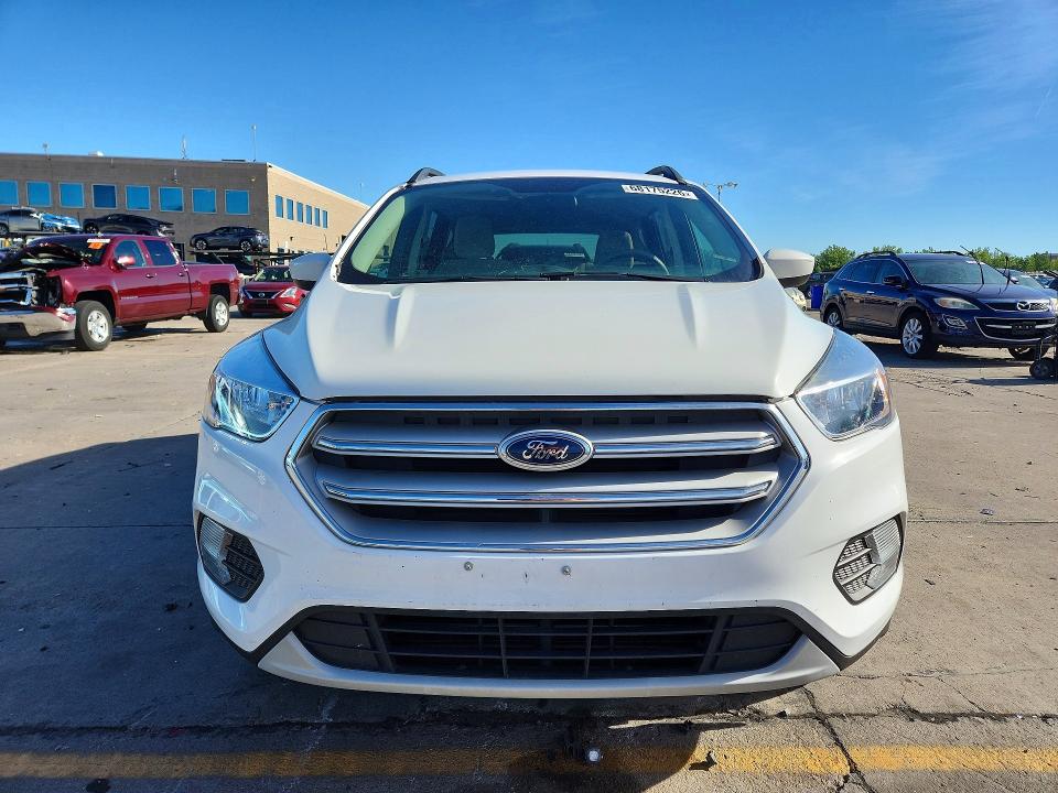 68175226 :رقم المزاد ، 1FMCU9G9XJUC64908 vin ، 2018 Ford Escape مزاد بيع