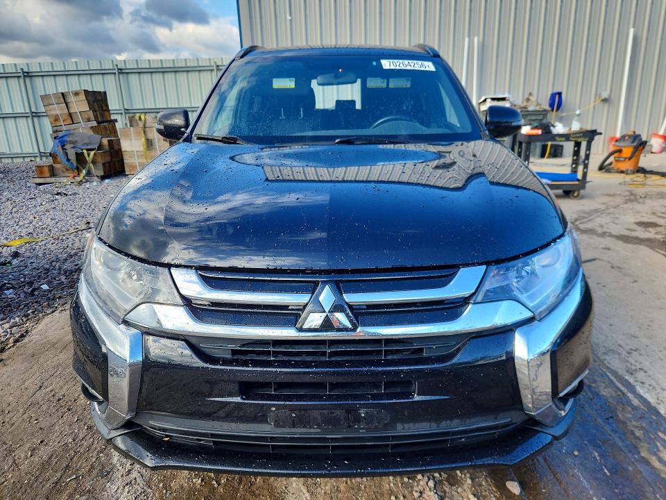Продажа на аукционе авто 2018 Mitsubishi Outlander, vin: JA4AD3A38JZ020653, номер лота: 70264256