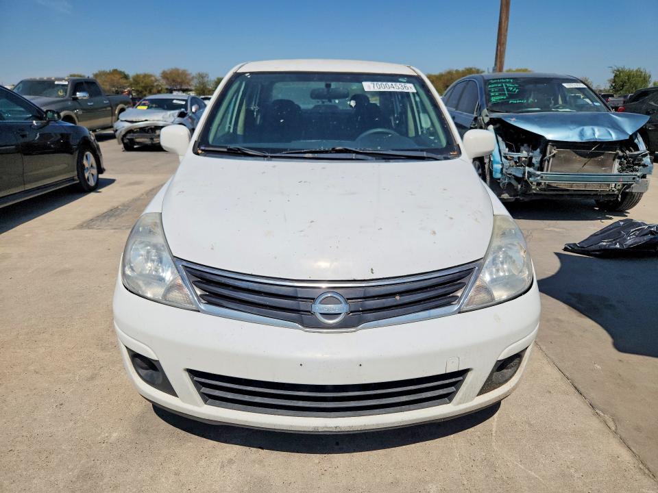 70004536 :رقم المزاد ، 3N1BC1AP9BL359552 vin ، 2011 Nissan Versa مزاد بيع