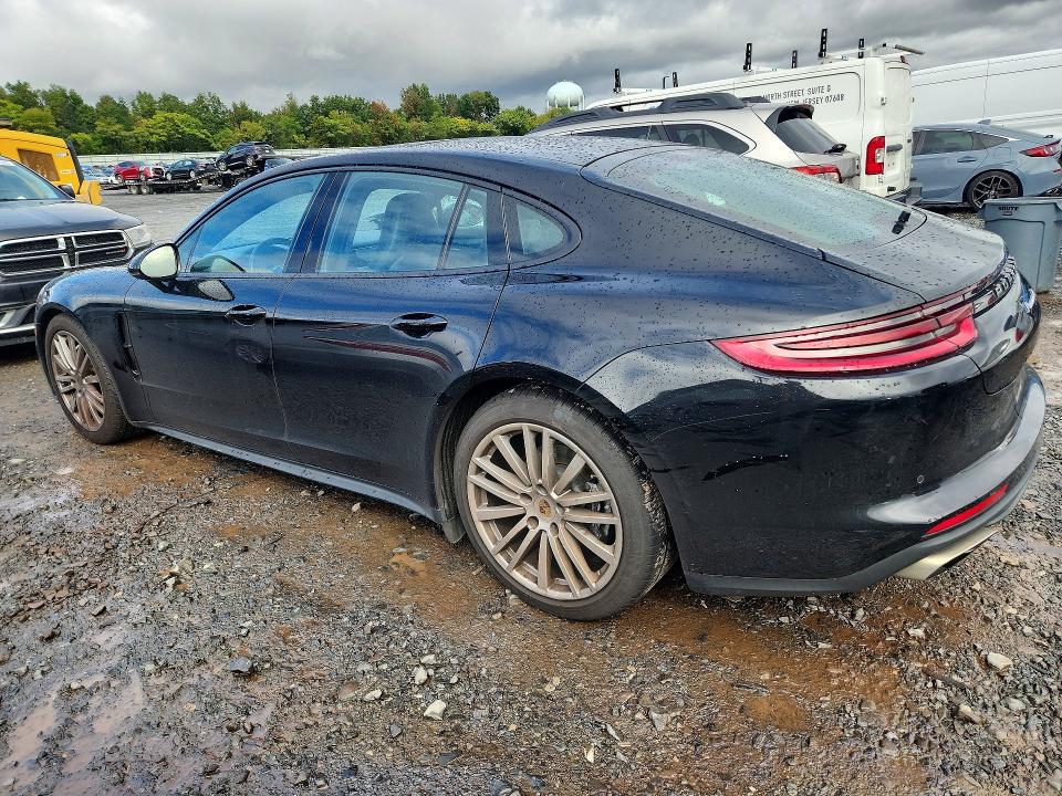 66833906 :رقم المزاد ، WP0AA2A76JL113279 vin ، 2018 Porsche Panamera مزاد بيع