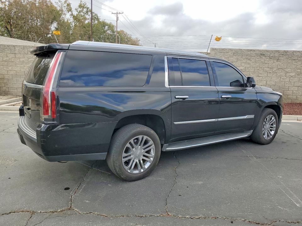 2017 Cadillac Escalade მანქანა იყიდება აუქციონზე, vin: 1GYS3GKJ4HR142819, აუქციონის ნომერი: 68713096