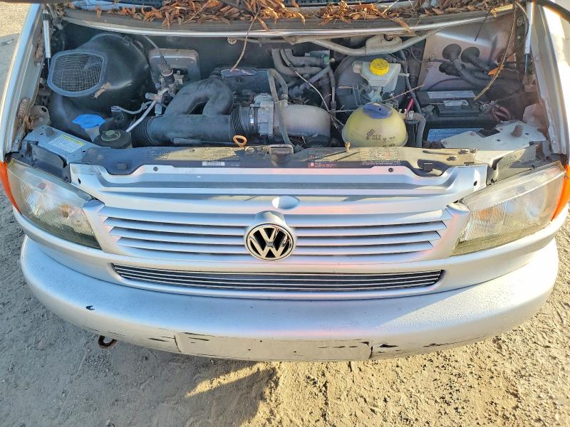 2002 Volkswagen Eurovan მანქანა იყიდება აუქციონზე, vin: WV2KB47092H076225, აუქციონის ნომერი: 67956726