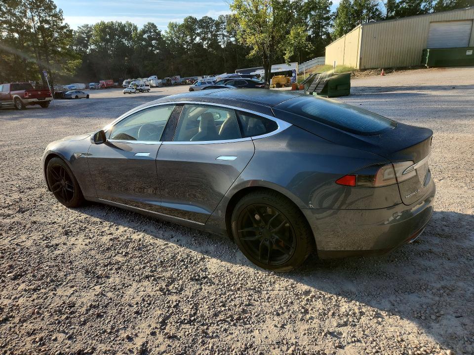 68604906 :رقم المزاد ، 5YJSA1BG7DFP03771 vin ، 2013 Tesla Model S مزاد بيع