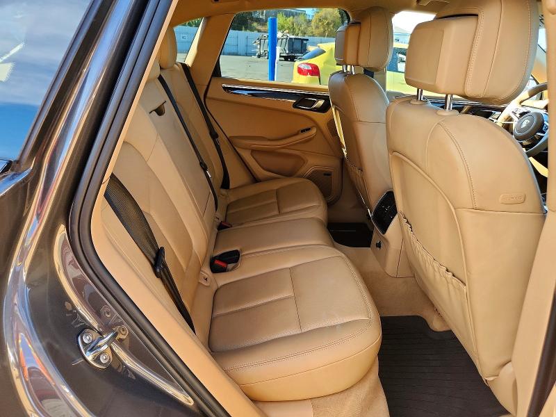 68087516 :رقم المزاد ، WP1AB2A51GLB44619 vin ، 2016 Porsche Macan مزاد بيع