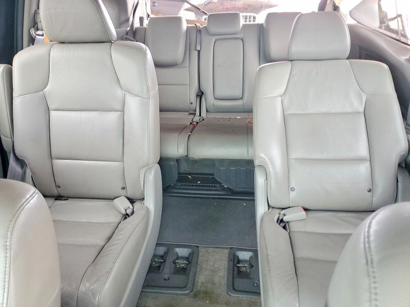 70123386 :رقم المزاد ، 5FNRL5H92BB065273 vin ، 2011 Honda Odyssey مزاد بيع