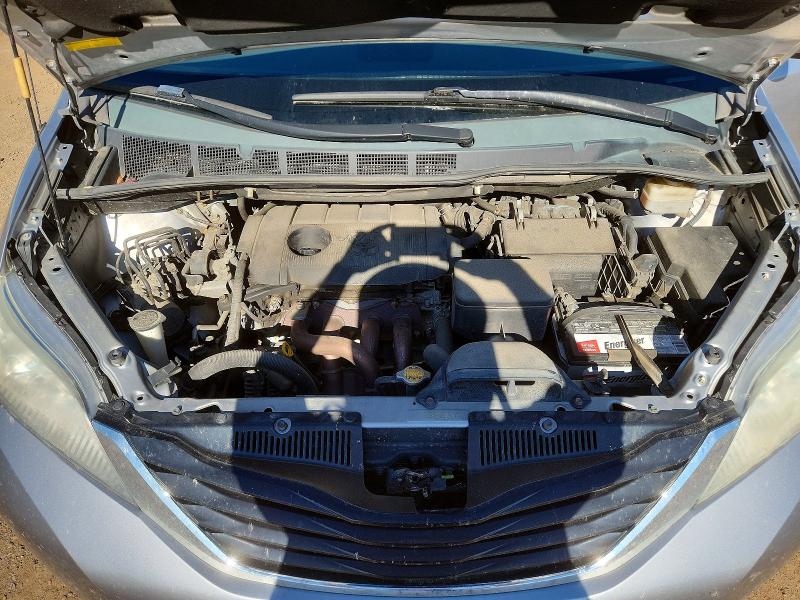 69613216 :رقم المزاد ، 5TDKA3DC6BS004453 vin ، 2011 Toyota Sienna مزاد بيع