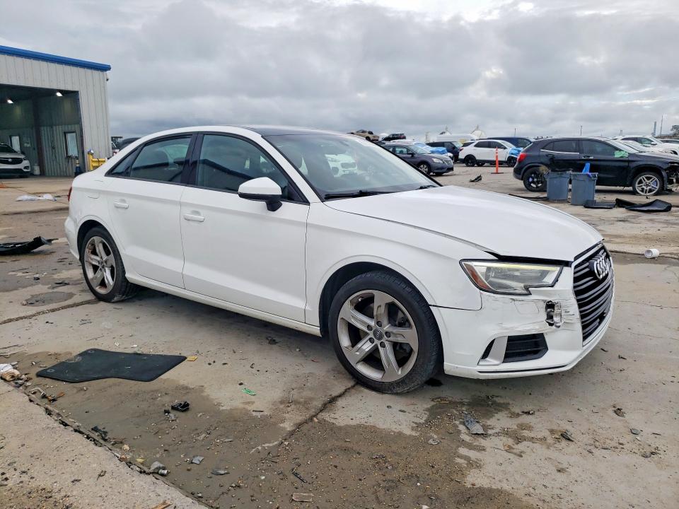 Aukcja sprzedaży 2018 Audi A3, vin: WAUAUGFF7J1071802, numer aukcji: 67675846