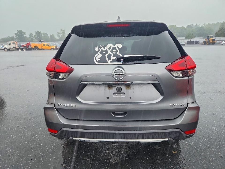 Продаж на аукціоні авто 2018 Nissan Rogue, vin: KNMAT2MV1JP597648, номер лоту: 67081026