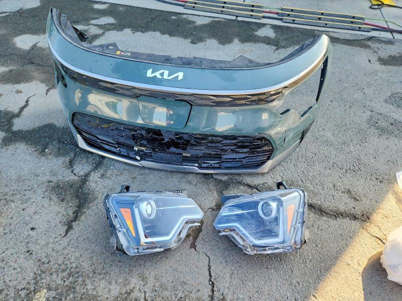 Продажа на аукционе авто 2023 Kia Niro, vin: KNDCR3L12P5024581, номер лота: 70857776