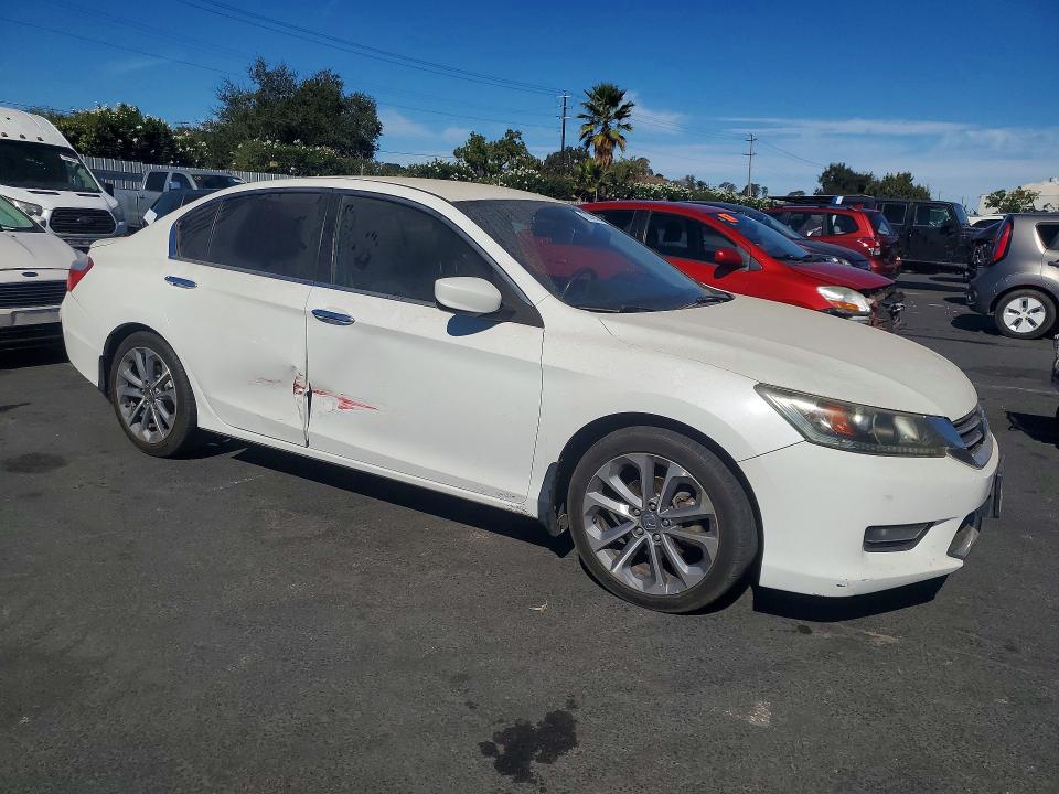 Продажа на аукционе авто 2014 Honda Accord, vin: 1HGCR2F58EA190120, номер лота: 70076506