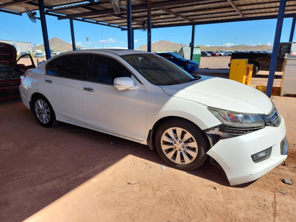 69551176 :رقم المزاد ، 1HGCR2F87EA142599 vin ، 2014 Honda Accord مزاد بيع