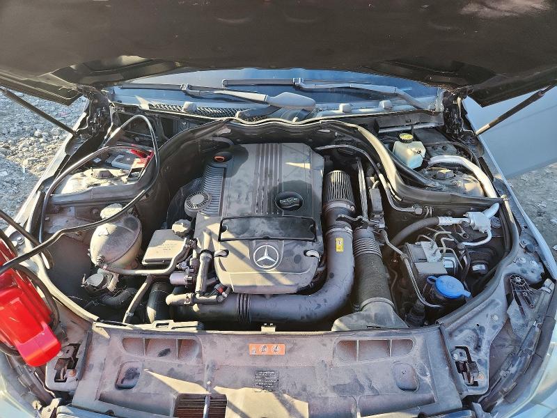 2013 Mercedes-benz C მანქანა იყიდება აუქციონზე, vin: WDDGJ4HB7DF957937, აუქციონის ნომერი: 71441286