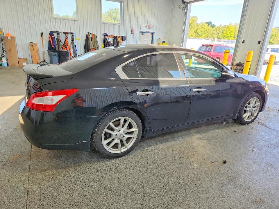 68134856 :رقم المزاد ، 1N4AA5AP0BC845321 vin ، 2011 Nissan Maxima مزاد بيع