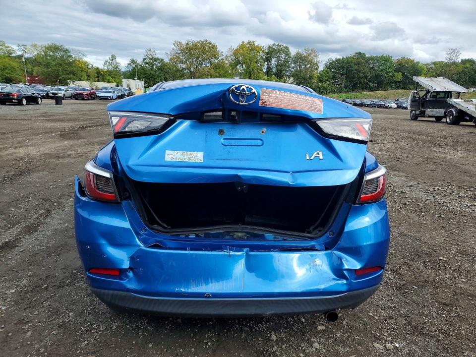 Продаж на аукціоні авто 2018 Toyota Yaris Ia, vin: 3MYDLBYV6JY311767, номер лоту: 70770016