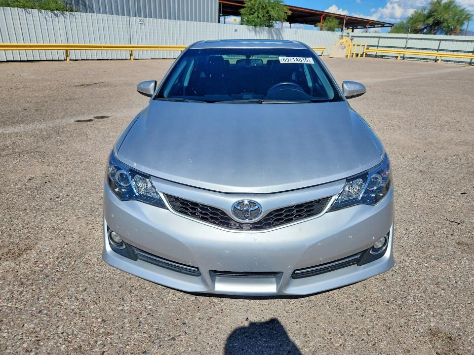 2014 Toyota Camry მანქანა იყიდება აუქციონზე, vin: 4T1BK1FK4EU025268, აუქციონის ნომერი: 69714616