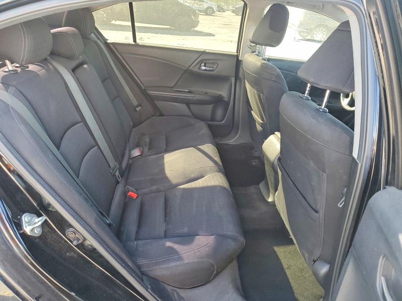 68693606 :رقم المزاد ، 1HGCR2F52FA239006 vin ، 2015 Honda Accord مزاد بيع
