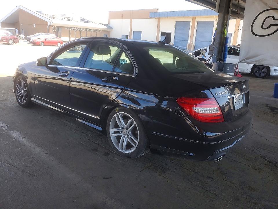 Продаж на аукціоні авто 2013 Mercedes-benz C, vin: WDDGF8AB5DG134534, номер лоту: 70014296