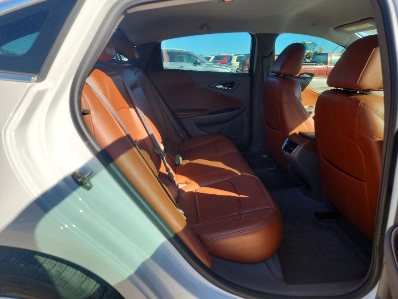 70331726 :رقم المزاد ، 1G1ZJ5SU2HF182173 vin ، 2017 Chevrolet Malibu مزاد بيع