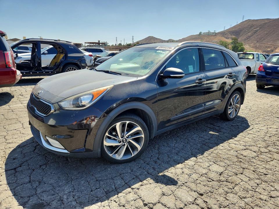 69444226 :رقم المزاد ، KNDCE3LC8H5076246 vin ، 2017 Kia Niro مزاد بيع