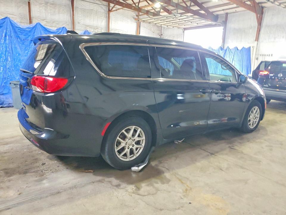 Продаж на аукціоні авто 2020 Chrysler Voyager, vin: 2C4RC1DG3LR172450, номер лоту: 68604396