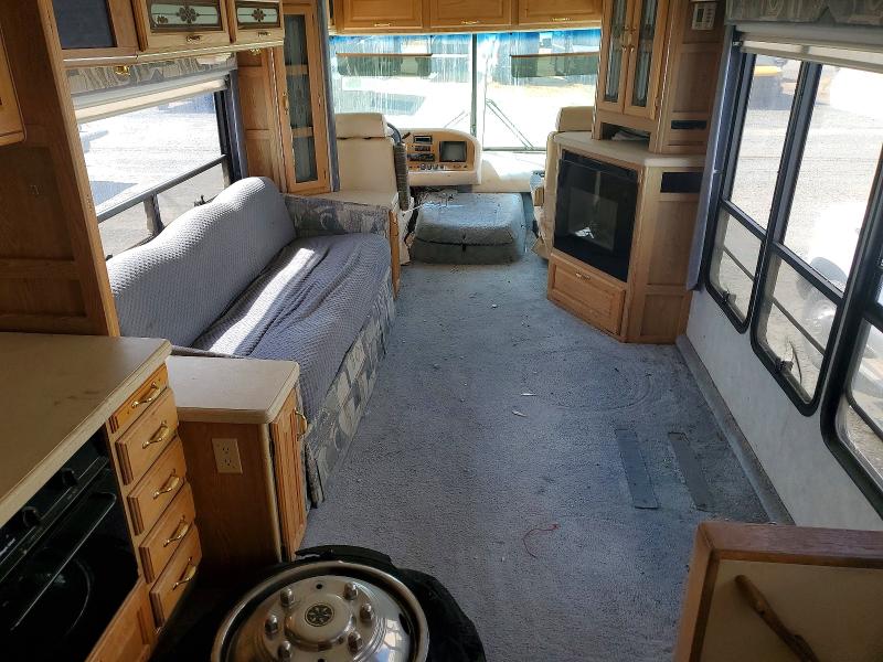 69049426 :رقم المزاد ، 3FCNF53S7XJA36176 vin ، 2000 Rexhall Recreational Vehicle (rv) مزاد بيع