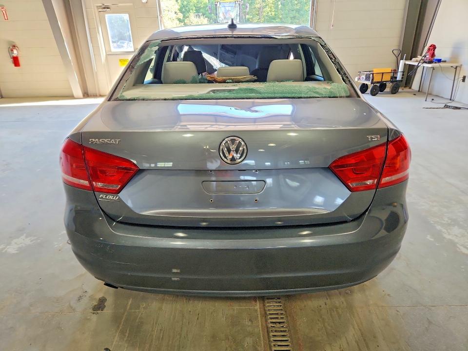 2015 Volkswagen Passat მანქანა იყიდება აუქციონზე, vin: 1VWAS7A35FC119795, აუქციონის ნომერი: 68261086