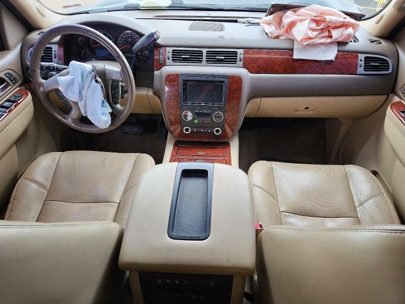 Продаж на аукціоні авто 2011 Chevrolet Suburban, vin: 1GNSKKE34BR182065, номер лоту: 68440006