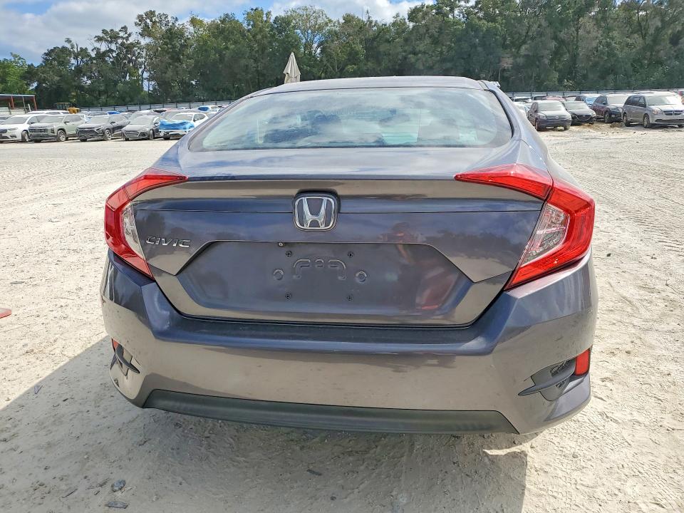70506246 :رقم المزاد ، 19XFC2F58HE031077 vin ، 2017 Honda Civic مزاد بيع