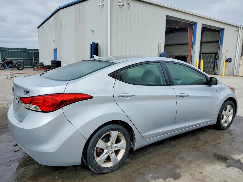 70049806 :رقم المزاد ، 5NPDH4AE1CH101468 vin ، 2012 Hyundai Elantra مزاد بيع
