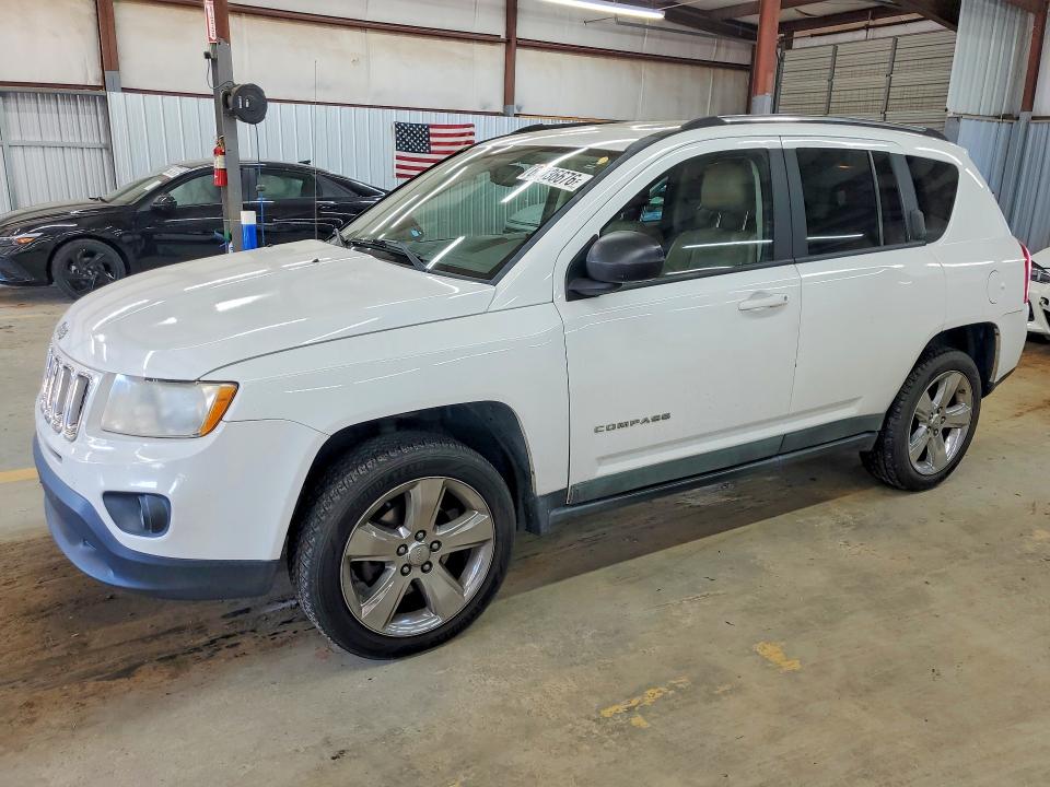 2022 Jeep Compass მანქანა იყიდება აუქციონზე, vin: 1J4NF5FB3BD277869, აუქციონის ნომერი: 68136676