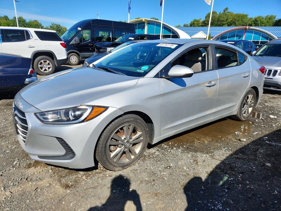 68734176 :رقم المزاد ، 5NPD84LF2JH335749 vin ، 2018 Hyundai Elantra مزاد بيع
