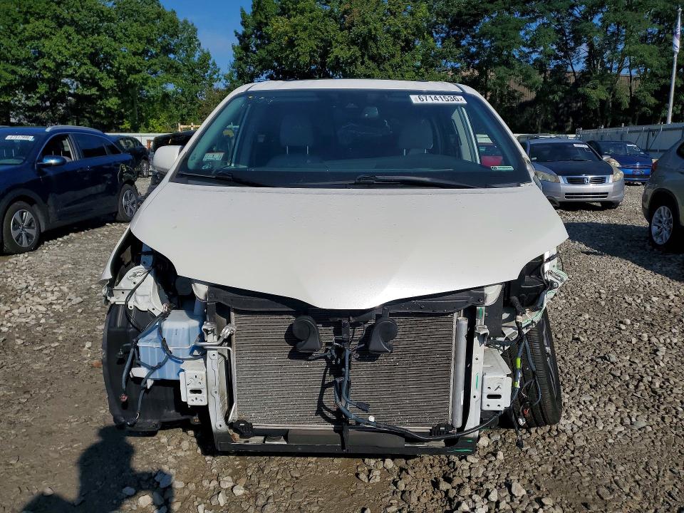 Продаж на аукціоні авто 2019 Toyota Sienna, vin: 5TDDZ3DC8KS224128, номер лоту: 67141536