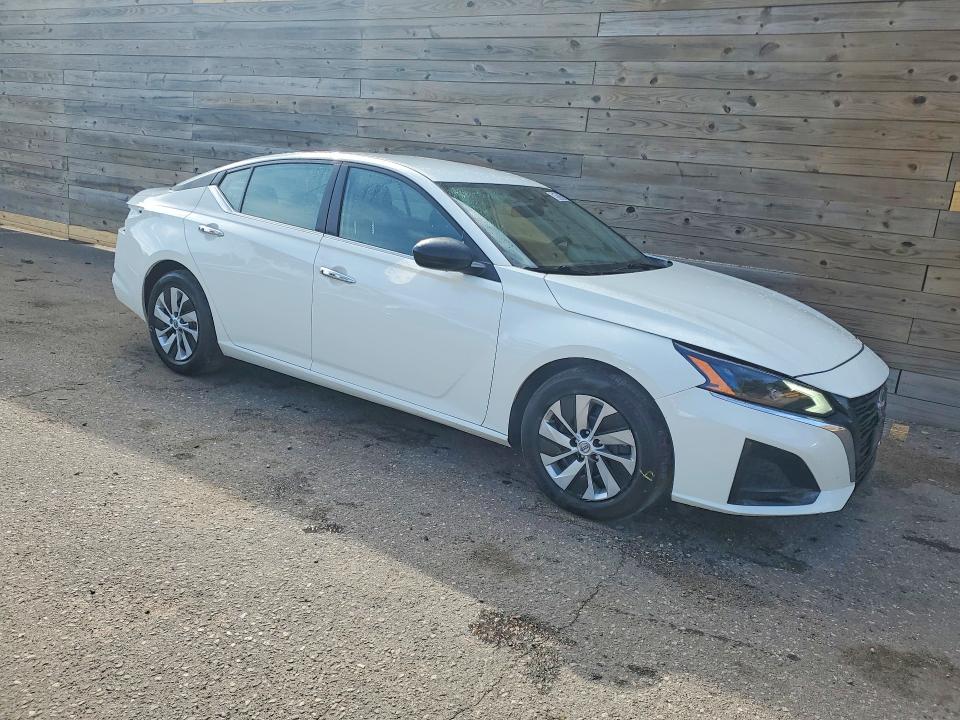 69107216 :رقم المزاد ، 1N4BL4BV3RN429462 vin ، 2024 Nissan Altima مزاد بيع