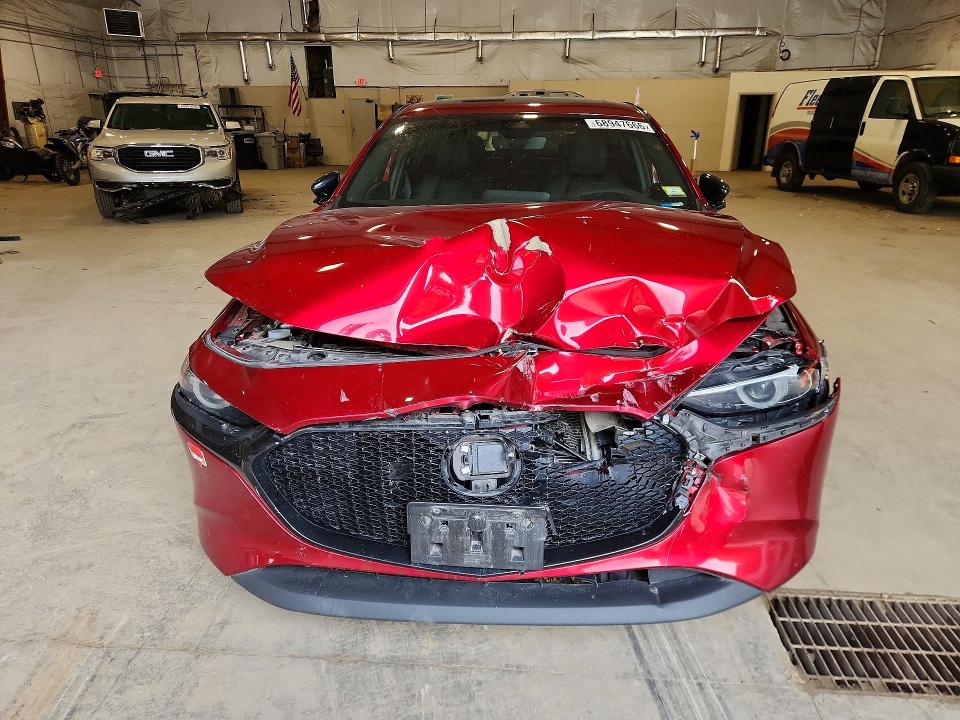 Продаж на аукціоні авто 2021 Mazda 3, vin: JM1BPBJY8M1335351, номер лоту: 68947666